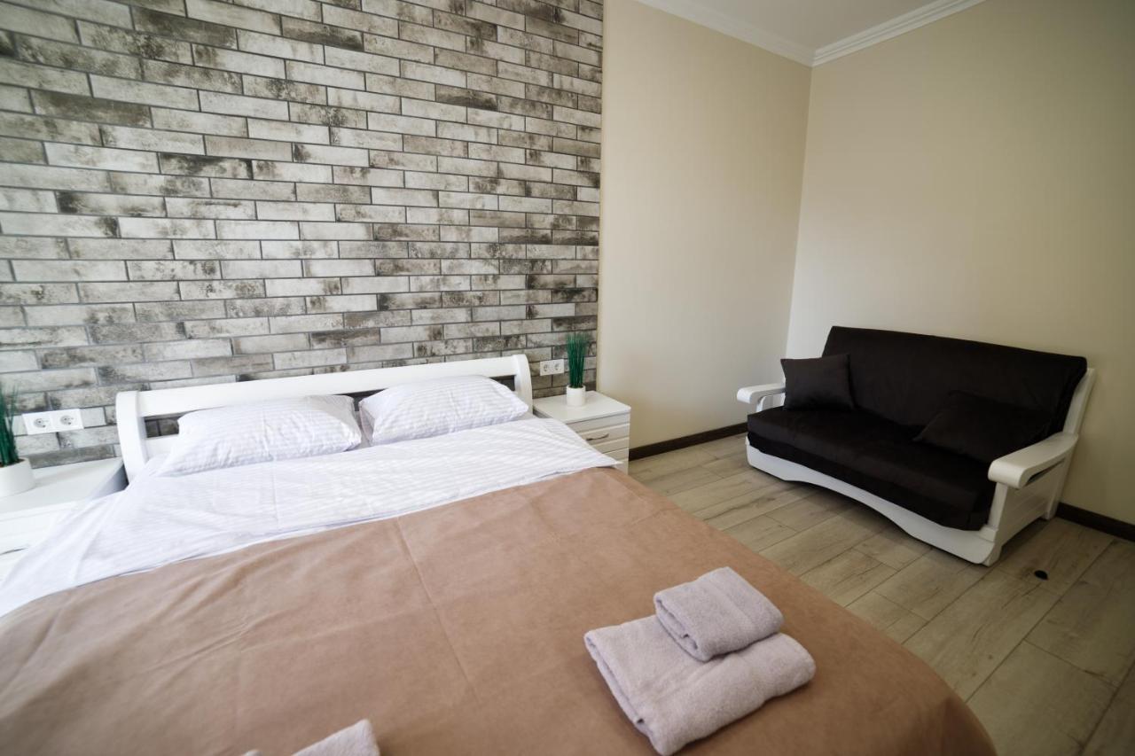 Lux Apartments Lwów Zewnętrze zdjęcie